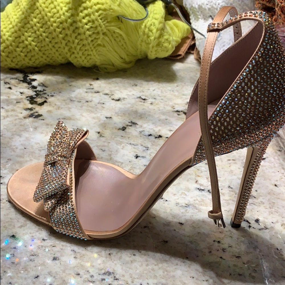 Gucci flower bow clodine